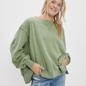 American Eagle Big Hug Sweatshirt Lime
